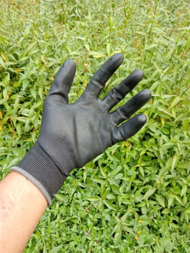 sarung tangan kerja comet Hitam lapis karet buwat segala pekerjaan 1 pak isi 12 pasang sarung tangan kerja comet Hitam lapis karet buwat segala pekerjaan 1 pak isi 12 pasang