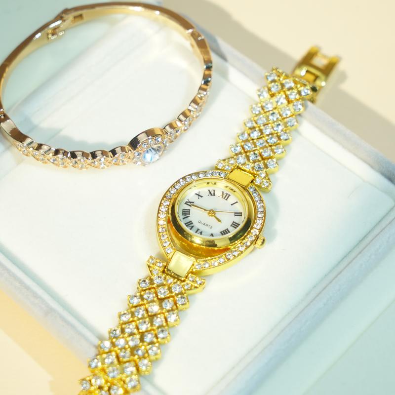 Product Introduction of LuxeGlow  Beli jam tangan dapat gelang gratis. Bayar di tempat saat barang diterima. Jam tangan wanita berlian emas berkilauan. Tidak luntur. Angka Romawi. Produk baru. Kegiatan diskon khusus. 18