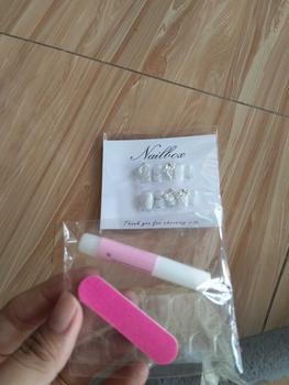 Product Review of (T-38)nail book thiết kế giá rẻ by chichi nail hút mắt mèo đính cham xinh lung linh from V** T** N**c T**n ** 1