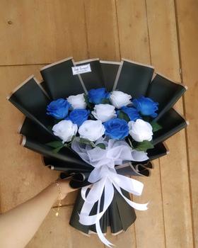 Product Review of *5 LEMBAR* Kertas Cellophane Bucket Bunga [Frame Transparent Glossy] Flower Wrapping Paper Celophane / Krtas Buket Bening Chellophane Hologram untuk Bouquet Snack Uang Wisuda from 2** A**✨ 0