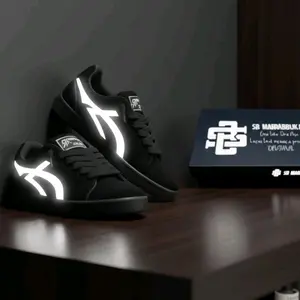 Sepatu Menyala Reflektor Hidup SB MARRABBUKA warna hitam list pelangi terkena cahaya lampu untuk sekolah sd smp sma terbaru Casual Shoes Sneakers Pria Kerja Putih Wanita kalcer