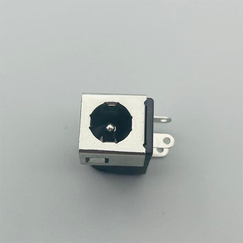 Product Introduction of DC power socket socket DC-005 with metal shell 5.5 × 2.1 three pin horizontal shielded charging base 5