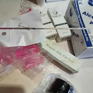 Alkohol Pads Kapas Alkohol / Isi 100Pcs Tissue Alkohol / Antiseptik untuk bersihkan luka / Alcohol Pads 70%