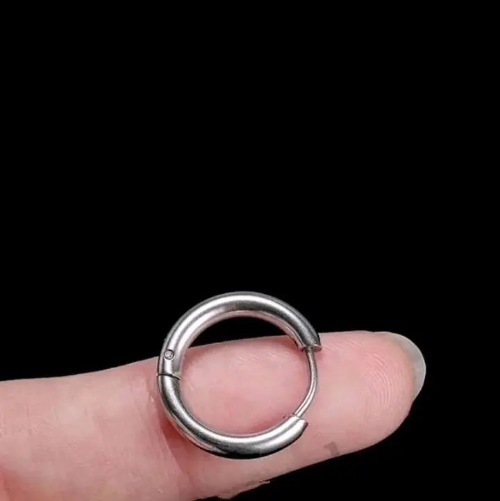 ANTING HOOP TITANIUM ANTI KARAT DAN TIDAK PUDAR ANTING STARBOY PRIA DAN WANITA Aksesoris Elegan Earrings Silver 5