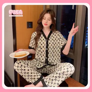 PIKA Piyama Baju Tidur Set Wanita Dewasa Set Pakaian Setelan Lengan Pendek Celana Panjang Bahan Satin Milksilk Lembut High Quality Motif Simpel Kasual Mewah Cocok untuk Harian Staycation PY009