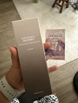 Product Review of HARUHARU WONDER Black Rice Moisture Deep Cleansing Oil - 150ml from A**a 0