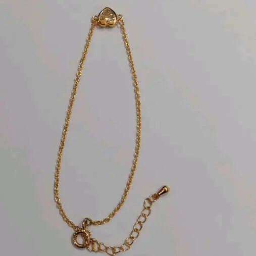 Gelang tangan Rantai Love tengah