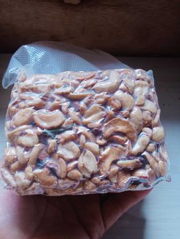 Product Review of PECAHAN Kacang Mete Sulawesi 250gram ( Vakum ) from h**a 0