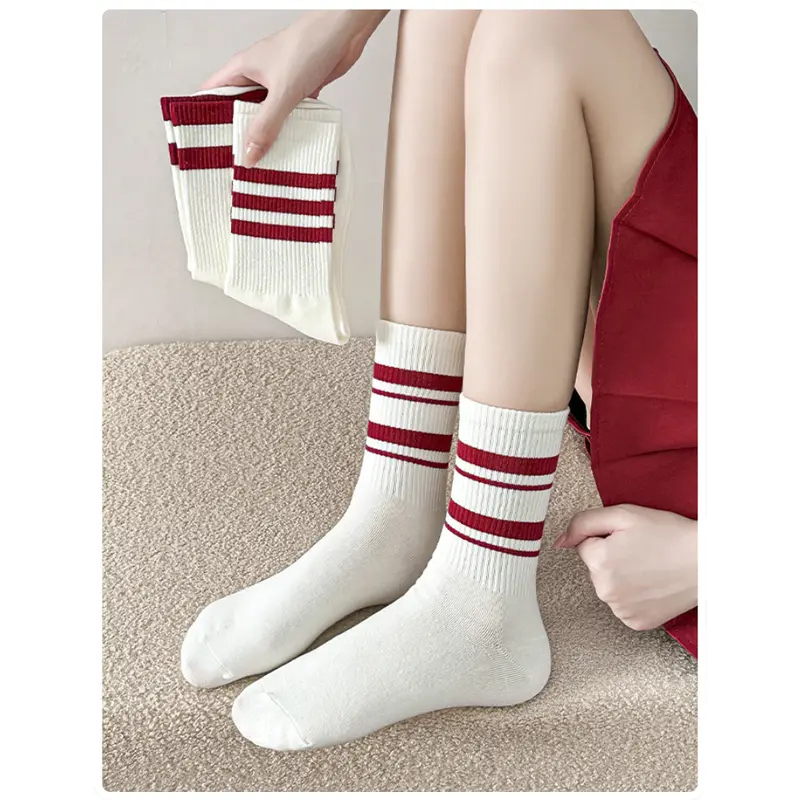 M1130 Kaos Kaki Oldschool Motif Garis 2 & garis 3 wanita panjang warna red merah white putih gaya vintage retro premium Women socks 2