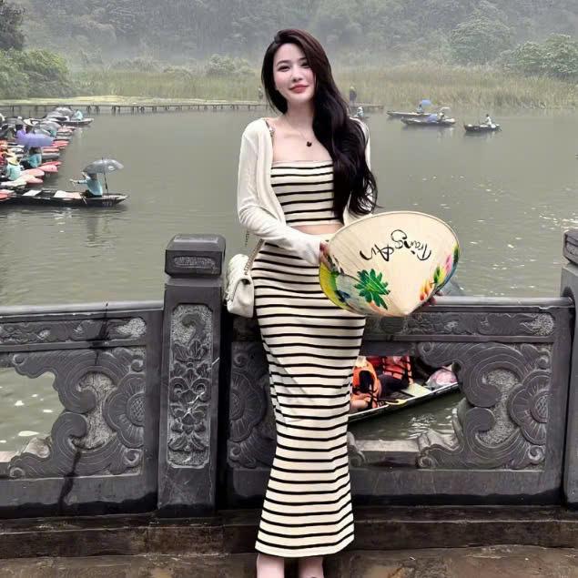 SM - Set bộ 3 món áo ống kẻ sọc phối chân váy đuôi cá tôn dáng kèm áo khoác tay dài thanh lịch - Thun gân lạnh H841 Váy boby , váy body nữ tôn dáng , váy xinh , váy đi tiệc , váy đi biển