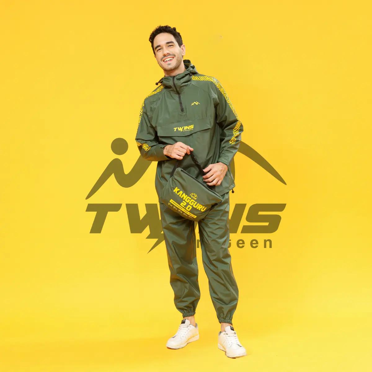 TWINS NINETEEN Jas Hujan Saku Kangguru PVC Setelan Dewasa Pria Dan Wanita Zipper