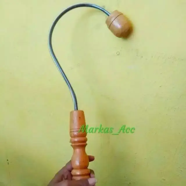 Alat Pijat kayu (Gantolan Punggung) - Alat Pijat gantol tradisional Meringankan Terapi Tubuh 1