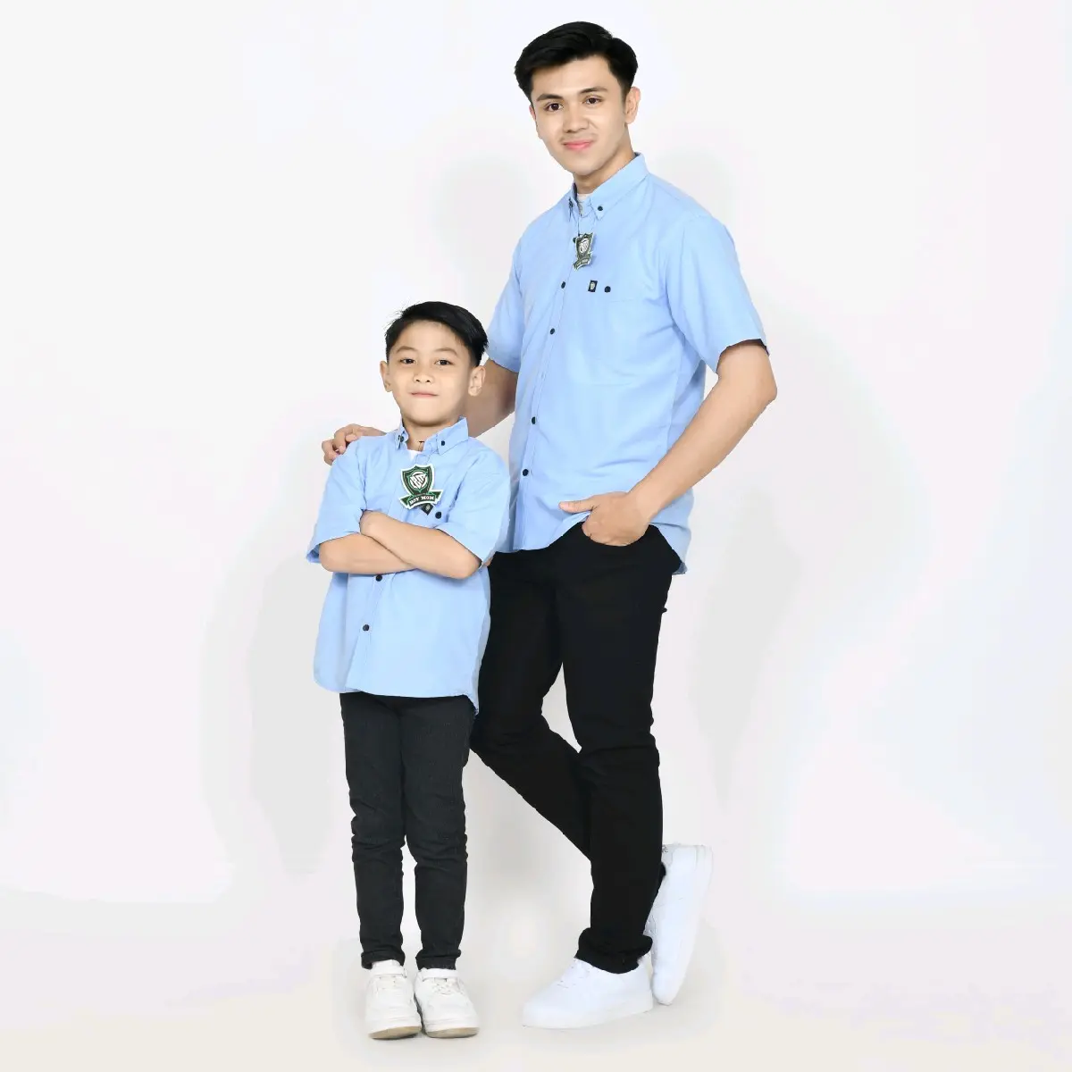 Kemeja couple ayah dan anak Kemeja polos dewasa dan anak lengan pendek Sky blue / Soft blue / Biru Muda Katun Polos Baju Panjang Motif