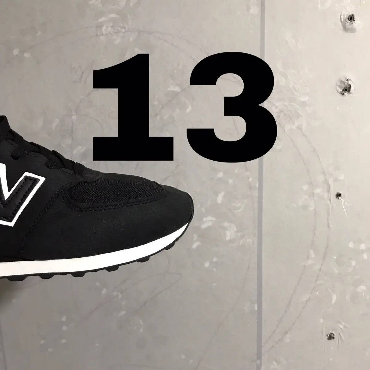Sepatu casual pria-wanita enbe 574 hitam putih nomer etalase 13