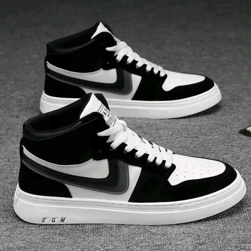 Sepatu bot Sneakers pria sepatu keren dan berkualitas Boots Shoes