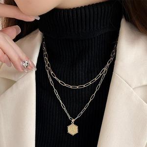 Kalung Loket Awal, Rekaan Mewah, Rantai Tulang selangka Bersalut Emas Dua Tingkat, Barang Kemas Peribadi Elegan, Hadiah untuk Wanita, Aksesori Trendi Viral TK, Barang Kemas Mendengar, Dihasilkan oleh TK Viral