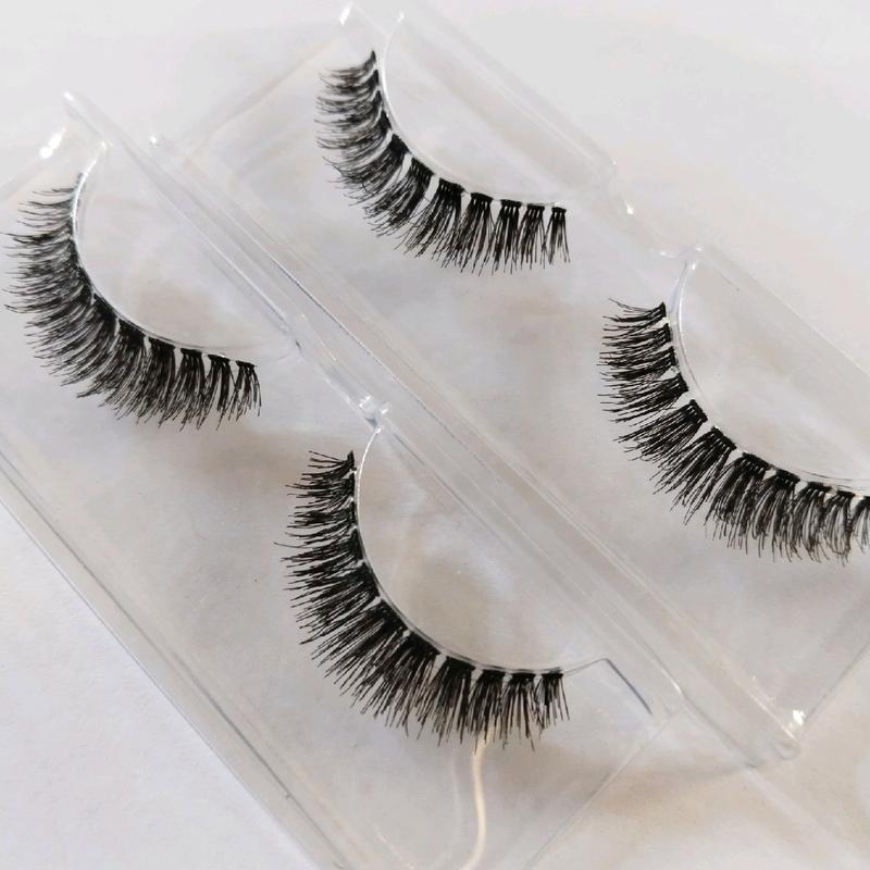 Bulumata 3D  G11 Short 3D 9 mm Tray bening jual Lusinan isi 12 pcs/12 pasang  sudah full tutup mika Bulumata 3