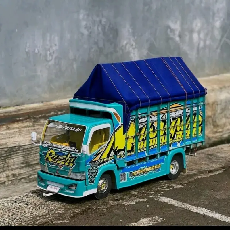 Miniatur truk truck trek kayu oleng parah Mainan kekinian edukasi anak variasi lampu Set Hadiah Toy 2