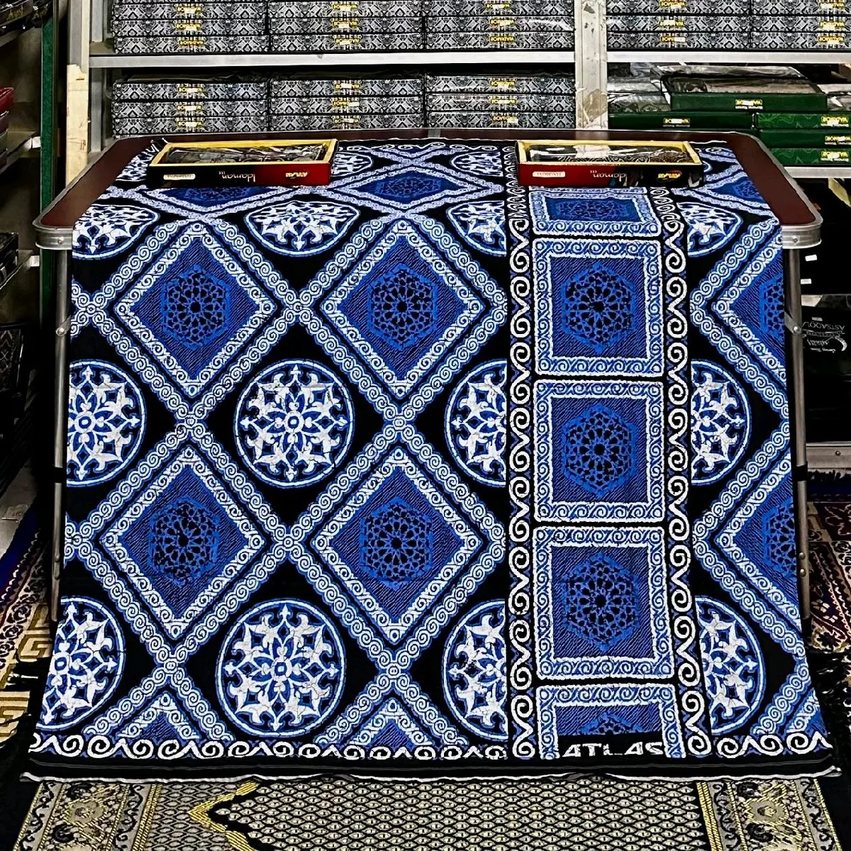 Sarung batik madura bisa untuk pria maupun wanita