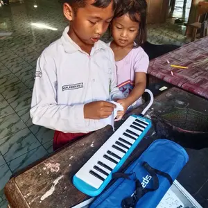 SPEEDS Alat Musik Pianika Tas Set Keyboard Mainan Anak Toys 049-1