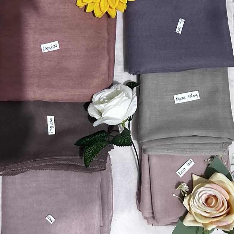 Kerudung Segi Empat Paris Jadul                    Ukuran 110cm X 110 cm 1
