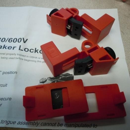 Brady Clamp-On Breaker Lockout for 120/277V - 65396,Red - Shop | Tokopedia