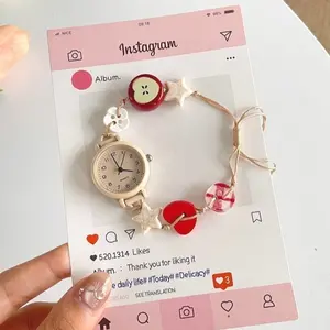 Jam Tangan Wanita Bertenaga Kuarsa Dengan Desain Jarum Jam Minimalis Gelang Manik Bentuk Hati Apple Ukuran Dapat Disesuaikan Jam Tangan Yang Elegan Dan Fungsional
