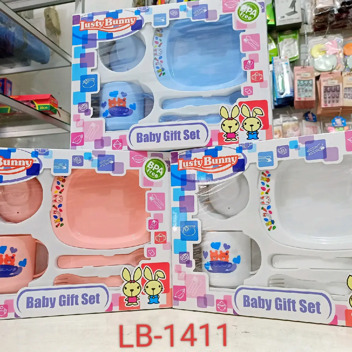 Perabot Makan Bayi Lusty Bunny - Set Hadiah Bayi, Mangkok Tutup, Gelas Tutup, Sendok, dan Garfu - Kitchenware