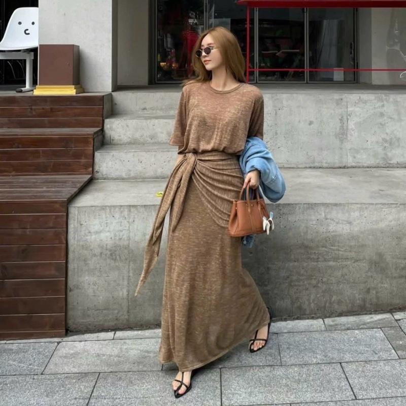 Set thun giấy gồm áo và chân váy dây nơ có lớp lót gam màu nâu S8