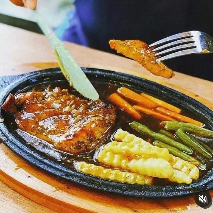 Hotplate Steak Oval + Alas kayu Alat Kitchenware 3