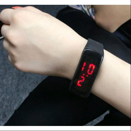 WBS Jam tangan digital pria dan wanita keren 2