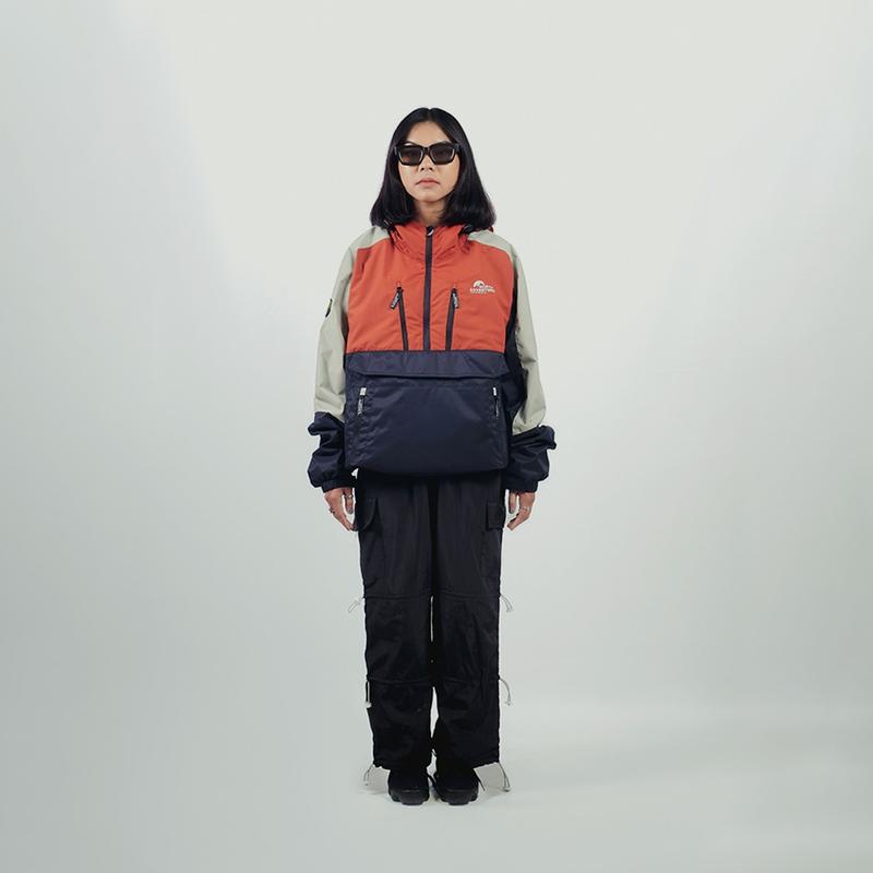 Product Introduction of Jaket windbreaker tahan angin Windproof Auckland north adevnture Unisex Outdoor Waterproof Casual Outer Parasut Zipper Kerja Merah Nyaman Keren Motor Parka Distro Motif Semi Semi gus jaket  almamater 2