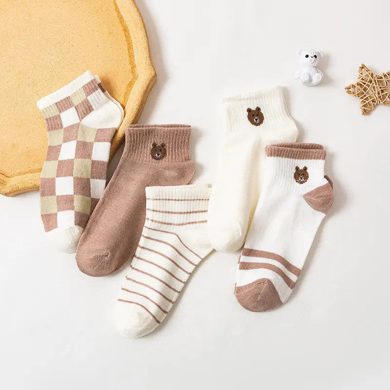 [luckydino] Kaos Kaki Bear Chocolate Cute Women Socks Kaos Kaki Berkualitas Square Brown White Kaus Kaki Beruang Coklat Lembut Korean Style Polka Dot