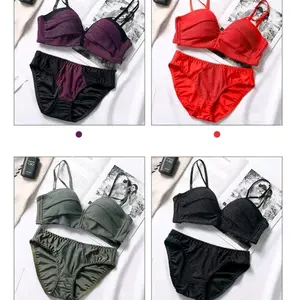 DAPAT 3 SET !! Bra Oneset ( Bra+Cd ) Busa Sedang Tanpa Kawat Art 8492 Bh Wanita Setelan sutra silver