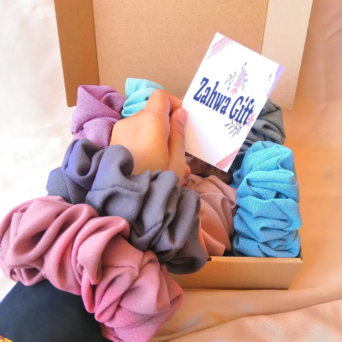 Ikat rambut scrunchies anti pusing Karet kuat