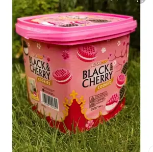 Biskitop Black & Cherry Cookies - Kue Biskuit Rasa Hitam & Ceri Enak dan Lezat untuk Camilan Sehari-hari