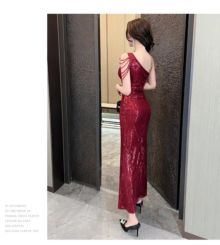 Ready stock ship at the same day Silver sequined evening dress women's new light luxury niche high-end high-end temperament celebrity beautiful fishtail skirt