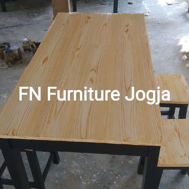 Meja kursi cafe motif bahan kayu mahoni 1