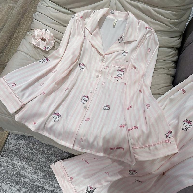 Bộ ngủ lụa kẻ hồng hello kitty xinh điệu áo dài quần dài SP1712