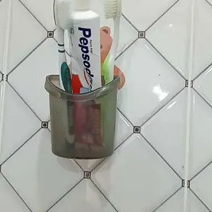 Rak Tempel Tempat Sikat Gigi Motif Beruang Serbaguna Kamar Mandi Gelas