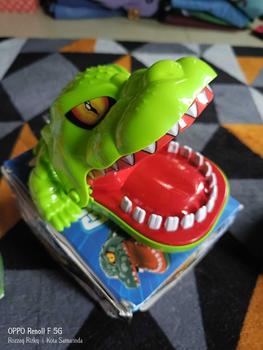 Product Review of Mainan anak laki laki / mainan anak perempuan mainan crocodile dentist mainan buaya gigit / lion / shark / dentist / MAINAN BUAYA GIGIT JARI CROCODILE DENTIST FINGER BITE RUNNING MAN GAME MAINAN GIGI BUAYA PRANK VIRAL from K**i s**i 1