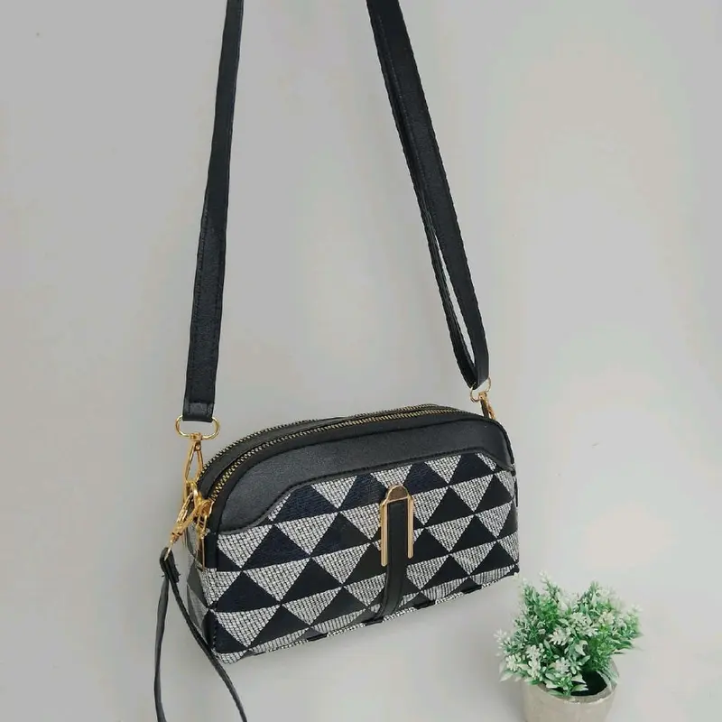 TAS SELEMPANG WANITA LUCHIA KOREAN STYLE TRENDY 2 RESLETING 4