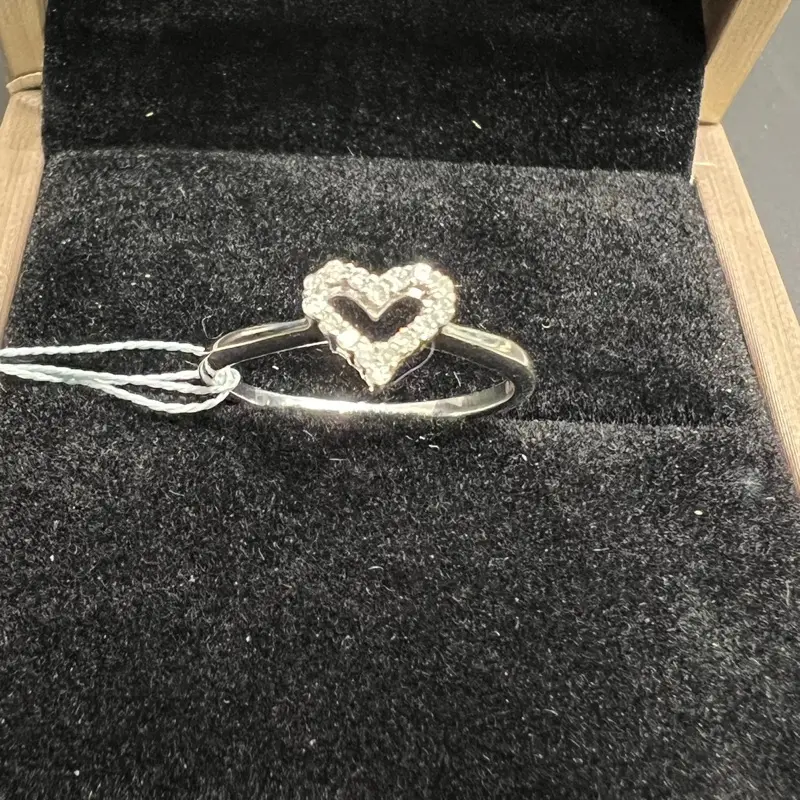 WG235 Asherée DIAMOND RING , K18WG 1.776 gms, DIA 0.1 cts, NET WT 1.796 gms