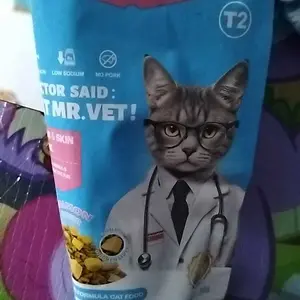 MR.VET - Makanan Kucing Kering 50gr yang membuat Bulu mengkilap, Mengurangi Kerontokan, cocok untuk Segala Usia