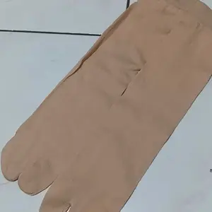 1 pasang Kaos Kaki Jari jempol muslimah coklat telapak hitam polyster