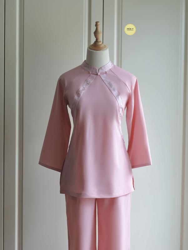 DL160 HỒNG PASTEL viền gấm Họa Y Pháp Phục bộ Đồ Lam Đi Chùa Nữ bigsize phật tử chất lụa tu trang phục truyền thống yết Women hoa sen trung niên thiết kế tiểu thư áo bà ba cho mẹ mặc tết dài trang phục đóng ngọc