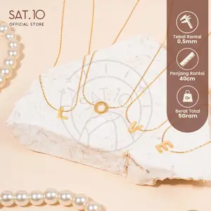 SAT.10 Kalung Model Rantai 18 K Dengan Liontin Alphabet Huruf - Original Designed Gold Plated Titanium SAT-FCA4030 SAT.10 Kalung Model Rantai 18 K Dengan Liontin Alphabet Huruf - Original Designed Gold Plated Titanium SAT-FCA4030