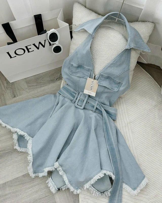 Đầm Jean Yếm Bé Gái Cổ Bẻ Xẻ Trước Dáng Váy Xòe Tua Rua Sành Điệu cho mẹ bé 15-55kg