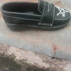 Sepatu Anak Laki Laki Almairah Dockmart Vintage Star Kids Pantofel Model Star Kids - Fashion Kaki Motif