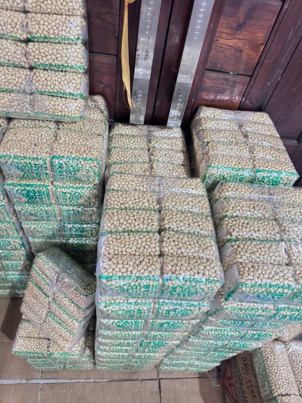 Product Introduction of 5 bungkus Kacang Kupas Asli Tuban 250g x 5 Bungkus - Total Berat 1,250g - Goreng, Food, Mete, Kering, Snack, Cemilan Bawang Makanan Camilan Mede 13